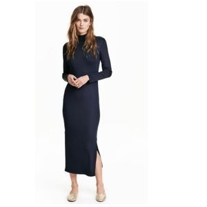 H&M Blue ribbed dress with zips